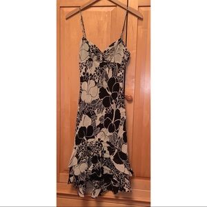 ⚠️SALE⚠️BCBG black and white floral dress